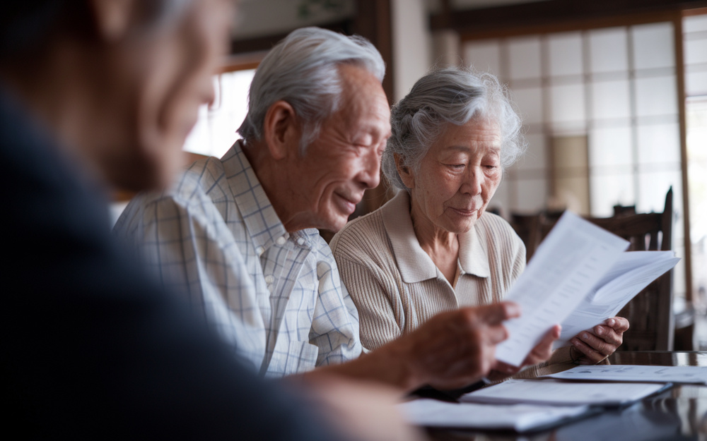 老後資金の不安を不動産売却で解消する方法は？自宅の活用例も紹介の画像