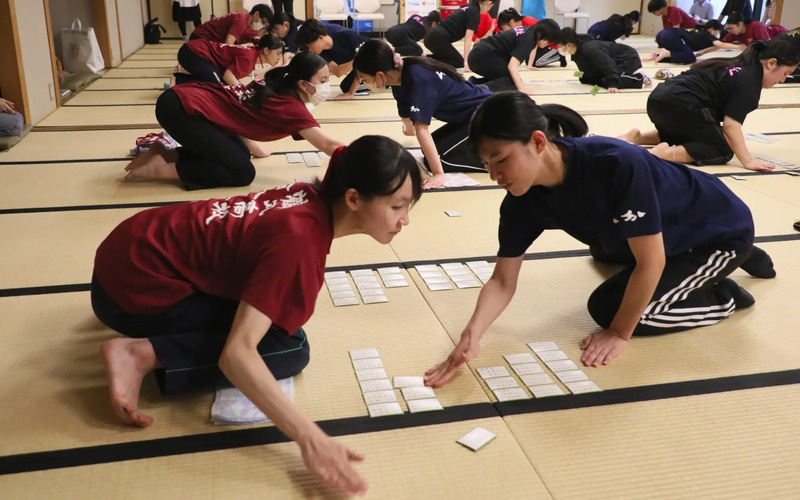 日本文化を体験しよう！日本のカードゲーム「競技かるた」の画像