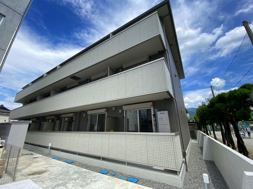 甲府駅北口から徒歩圏内。築浅１LDKアパート！の画像