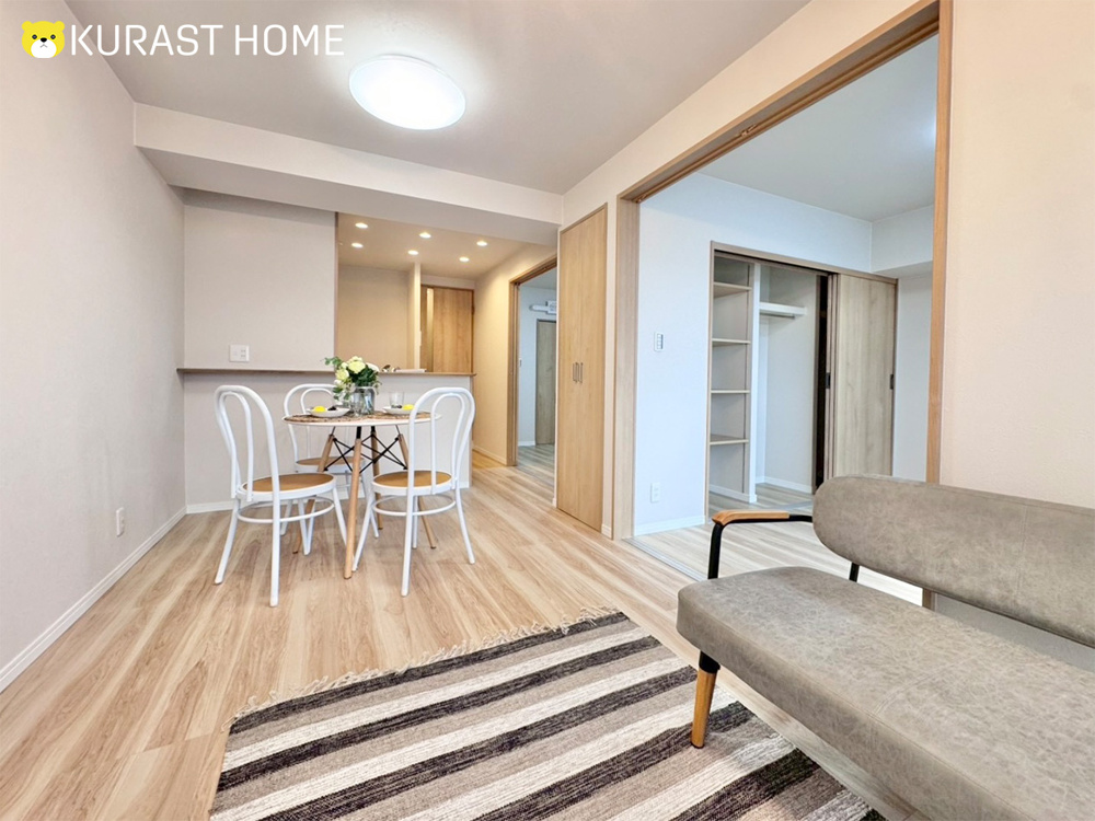 コンパクトながら収納たっぷり！ナチュラルなデザインが素敵なリノベマンション―二条プラザ　8階―の画像