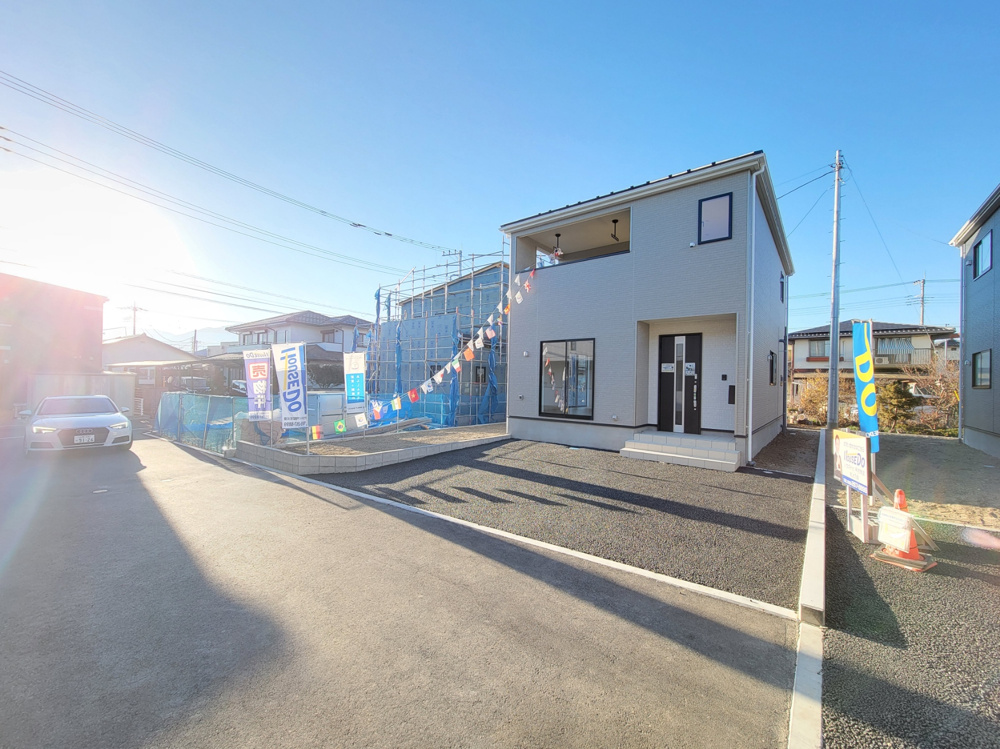 甲斐市西八幡｜オール電化新築戸建〈全2棟〉を徹底比較！駐車3台の1号棟か、納戸付き2号棟か。暮らし方で選べる2つの住まいの画像