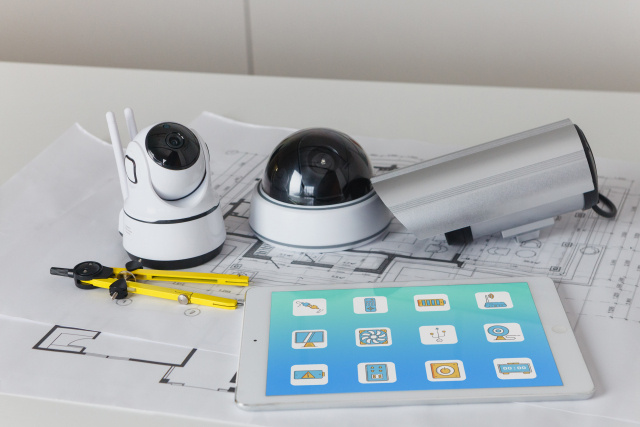 見守りカメラにはどのような種類があるのか