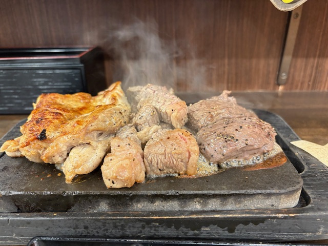 ステーキの宝石箱や、またやっぱりステーキに行ってしまったの画像