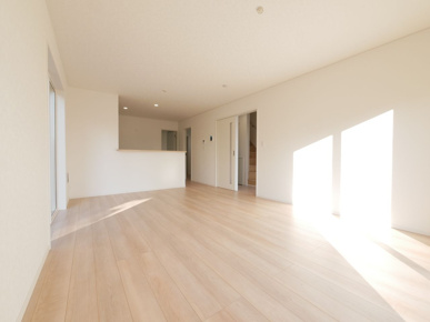 南アルプス市下宮地 新築戸建｜2080万円に価格変更 南東角地×駐車並列3台の新築4LDK。この条件でこの価格は見逃せませんの画像