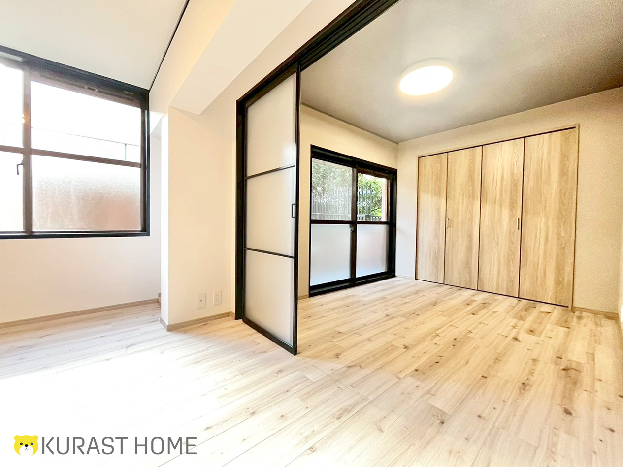 グレー×ニュアンスカラーがかっこいい！専用庭付でガーデニングも出来るリノベマンション―ルシエル向日町駅前1階―の画像