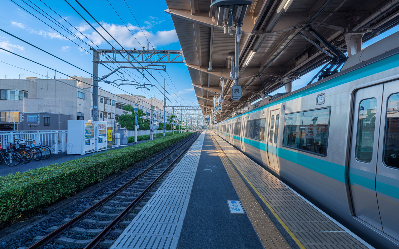 JR嵯峨野線の朝ラッシュはどれくらい混む?乗車率や混雑の回避法も紹介の画像