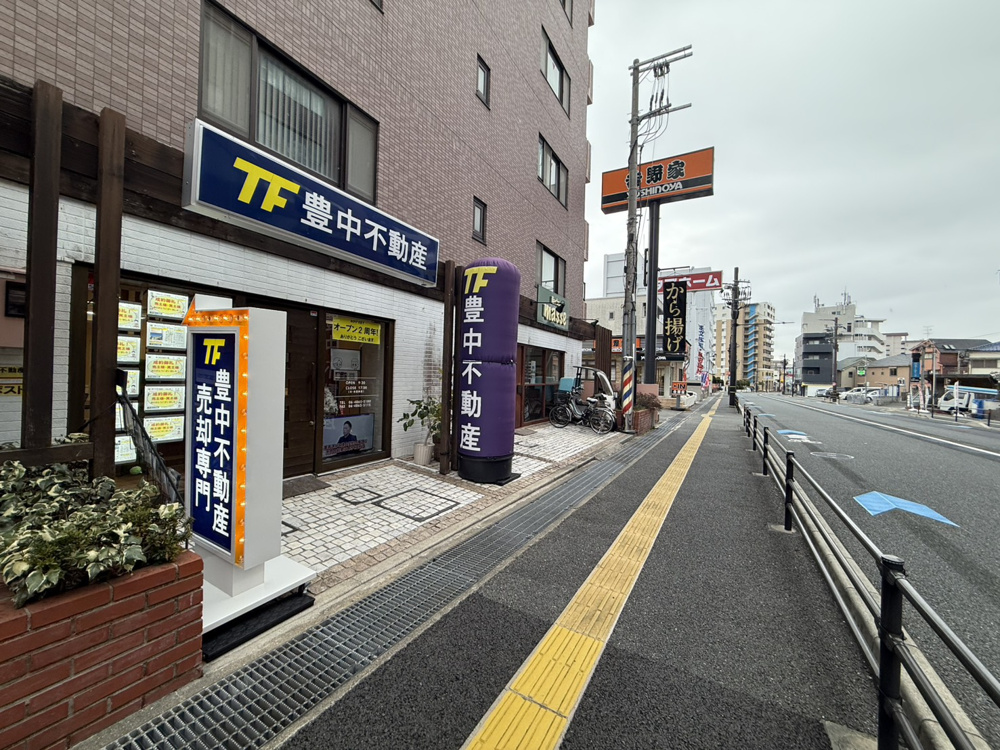 雪降ってます⛄寒いですの画像