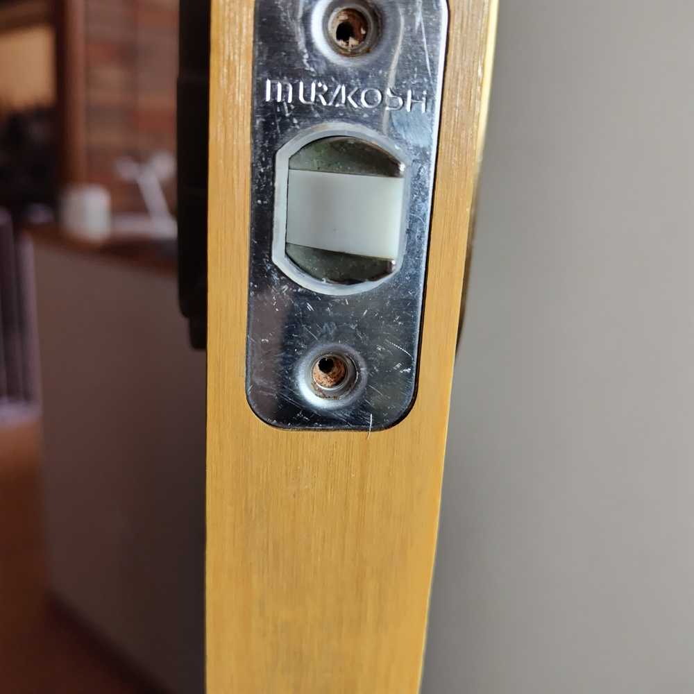 【岐阜の不動産管理】室内ドアのラッチ故障を現場で修理｜原因と対策を徹底解説の画像