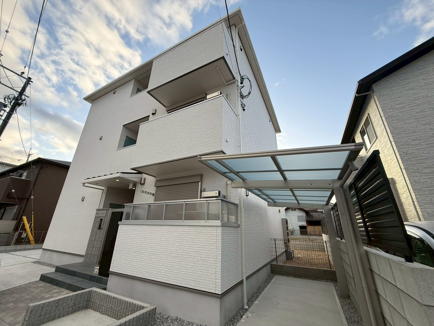 ソレイユビセレクト法蓮町Ⅳ 外観