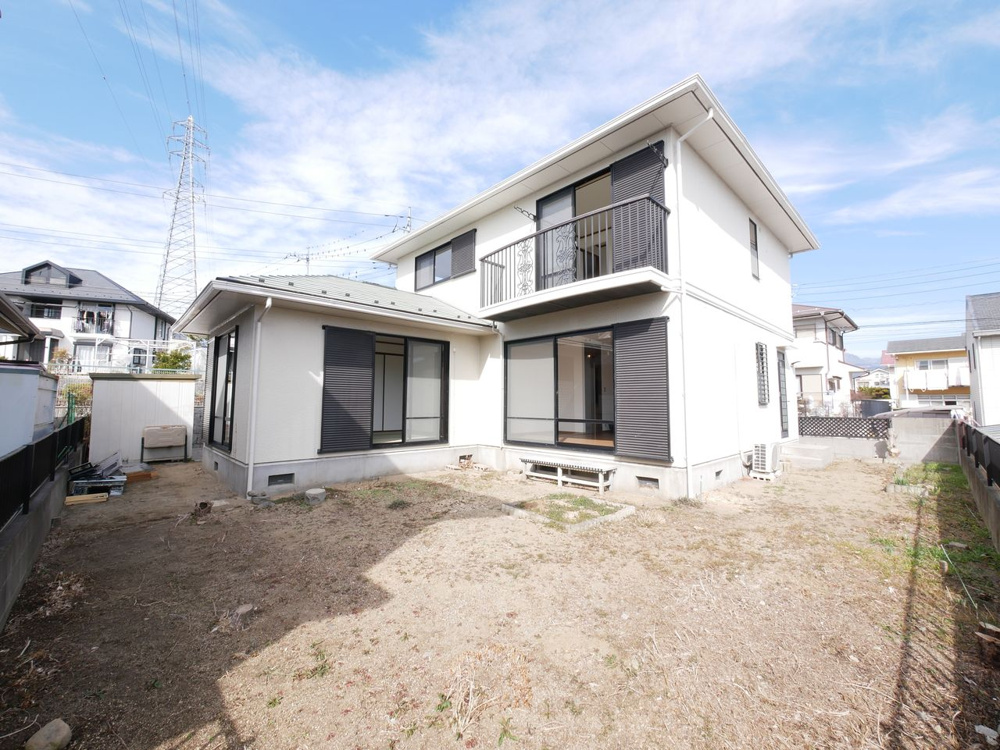 甲斐市龍地 中古戸建｜ダイワハウス施工・内装一新の軽量鉄骨住宅 敷地74坪×公園隣接。2,048万円で叶う安心の暮らしの画像