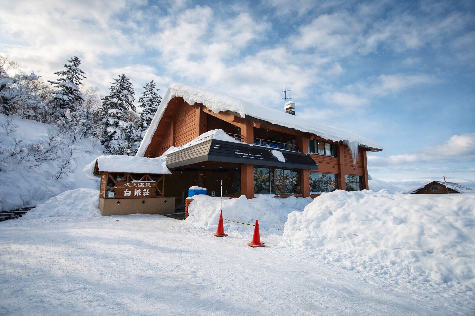第７弾せいたくサウナツアーズへようこそ in上富良野 ついに聖地へ。真冬の北海道「白銀荘」で雪ダイブしてきました。の画像