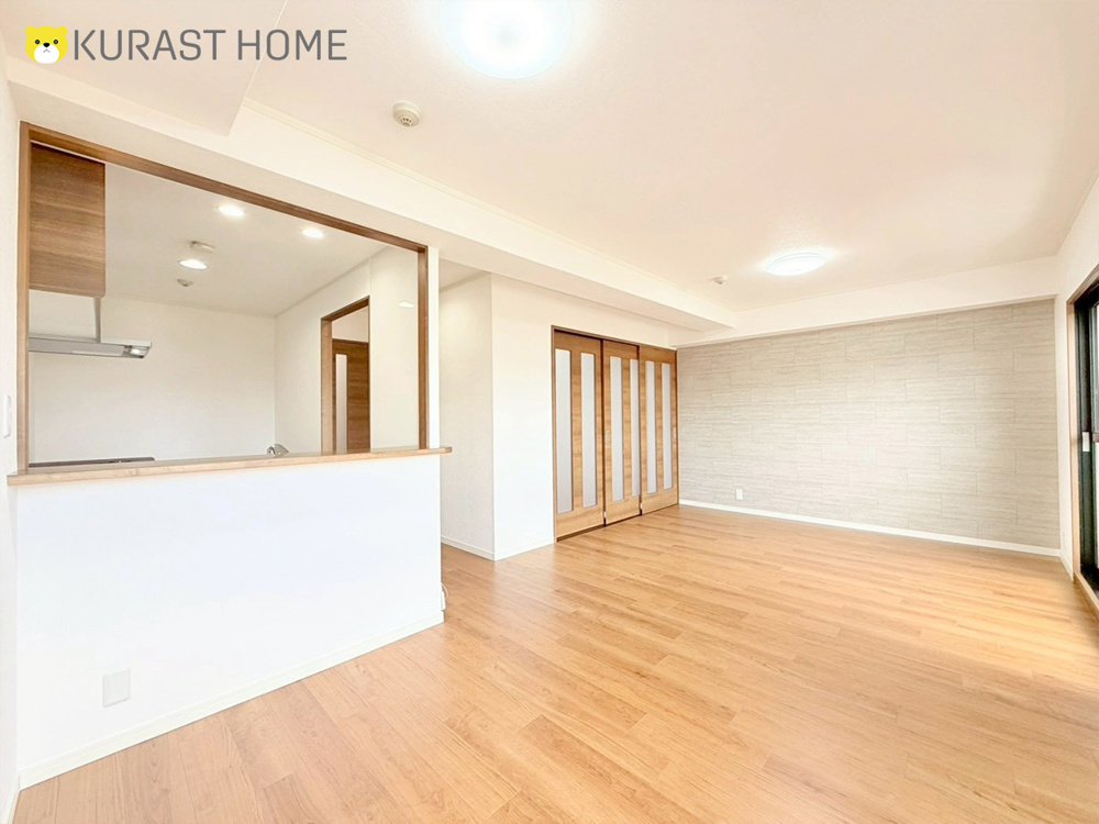 ナチュラルで暖かみのある内装♪木目が美しいデザインのリノベマンションーアルモード京都西院　６階―の画像