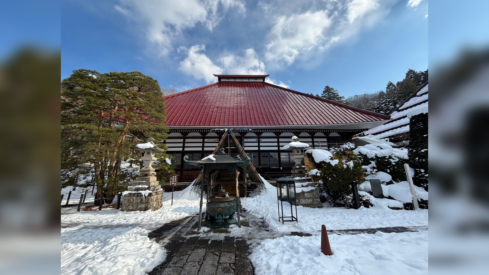 八方睨み鳳凰図の画像