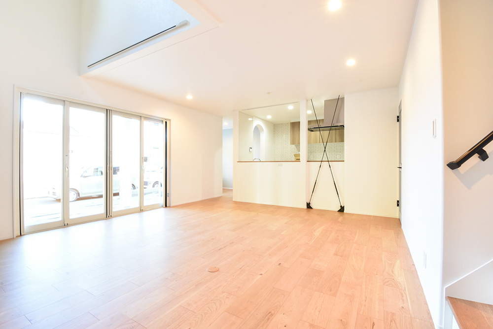 採光がたっぷり入る明るいLDK