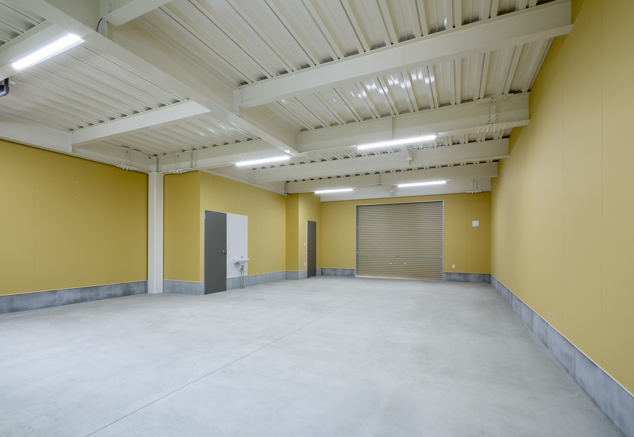 事務所倉庫物件を賃貸で探している方へ！一体型ならコストや効率も両立できますの画像