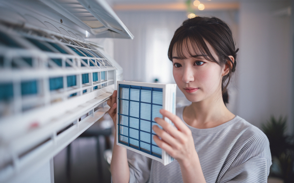 花粉症対策に賃貸のエアコン活用！おすすめのフィルター掃除方法も紹介の画像