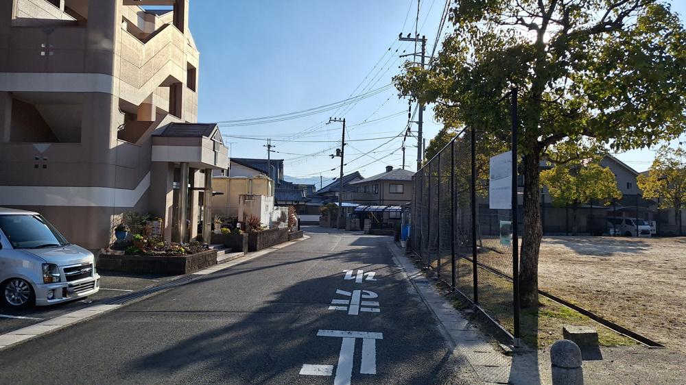 細い道の土地は大丈夫？湖南市でよくある2項道路とセットバックの話の画像