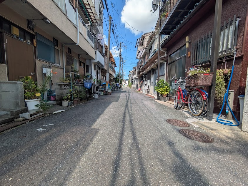 松原市でロケーションが悪い不動産は売却可能？長屋地帯の物件を売るための重要ポイントの画像