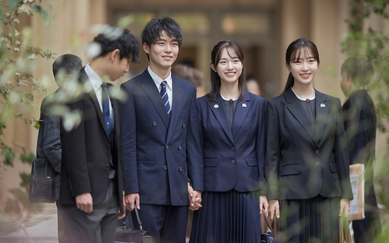 広島工業大学の入学式にふさわしい服装は？マナーやスーツ選びのポイントも紹介の画像
