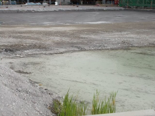 土地の水はけの調べ方はある？改善に向けた対策についても解説の画像