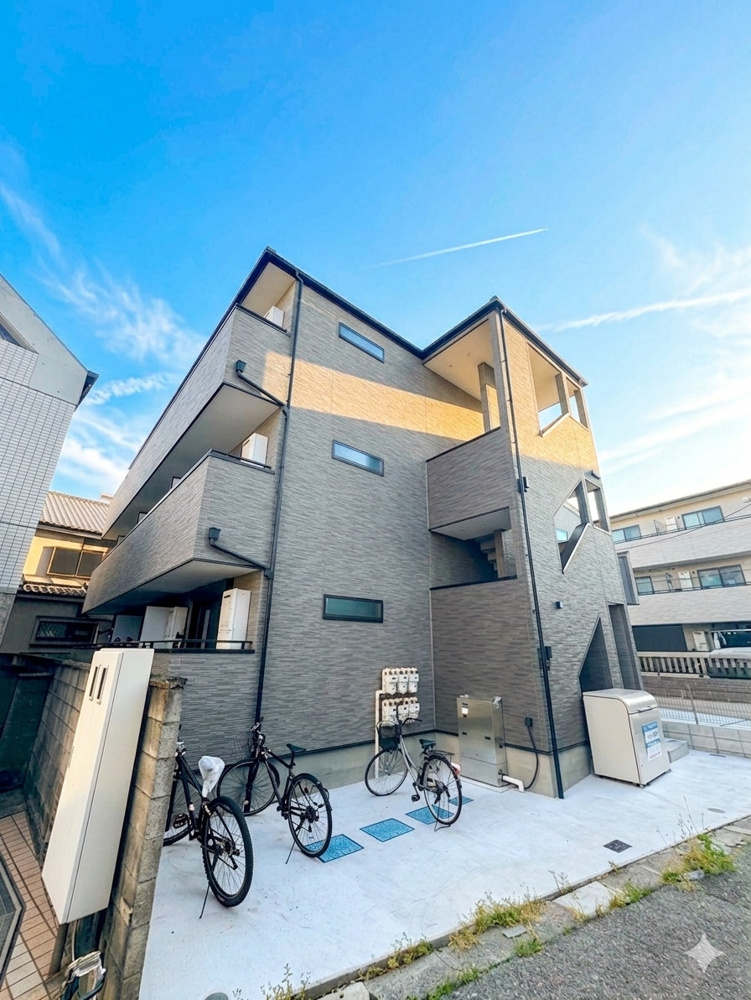 谷塚駅徒歩10分　草加駅徒歩12分　1K×12世帯新築アパートの画像