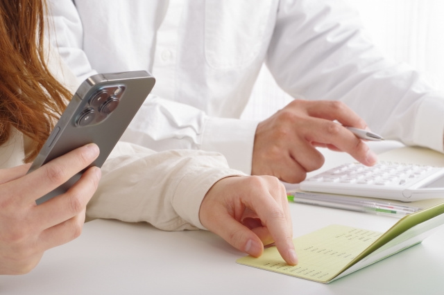 共働きの住宅ローンはどれがいい？借入方法の種類や特徴についても解説