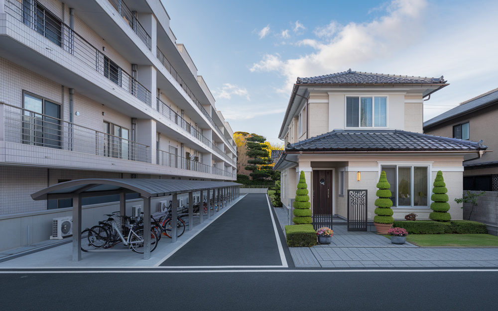 老後の住まいは賃貸か持ち家か迷う人へ？  年金生活の資金計画から最適な選び方を解説の画像
