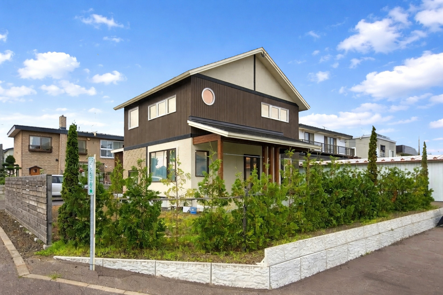 網走市つくしケ丘4SLDK住宅｜土地約99坪・駐車3台可の画像