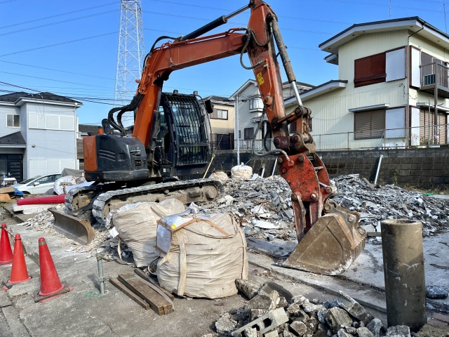解体工事の費用にローンは使える？種類や利用時の注意点についても解説の画像