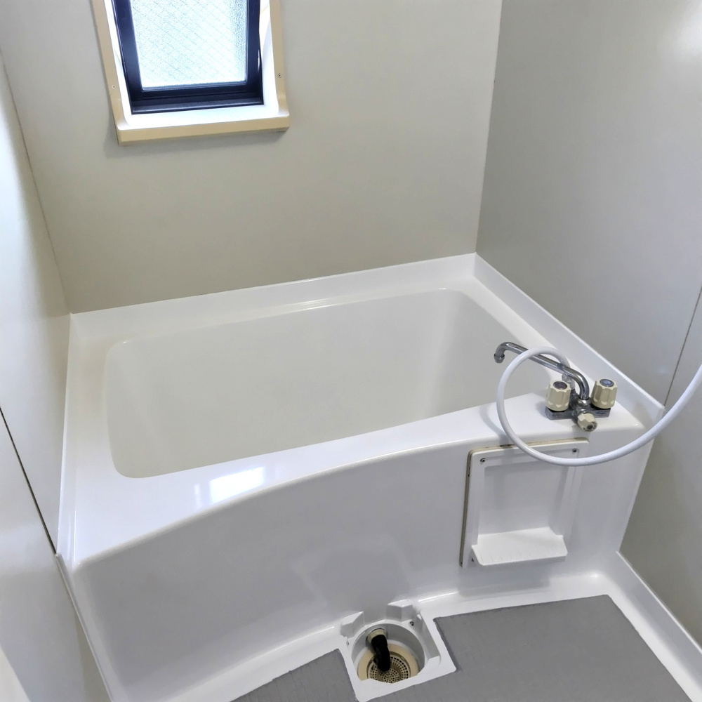 浴槽のキズ・変色が蘇る！費用を抑える浴室再生リフォーム【岐阜市の事例】  の画像