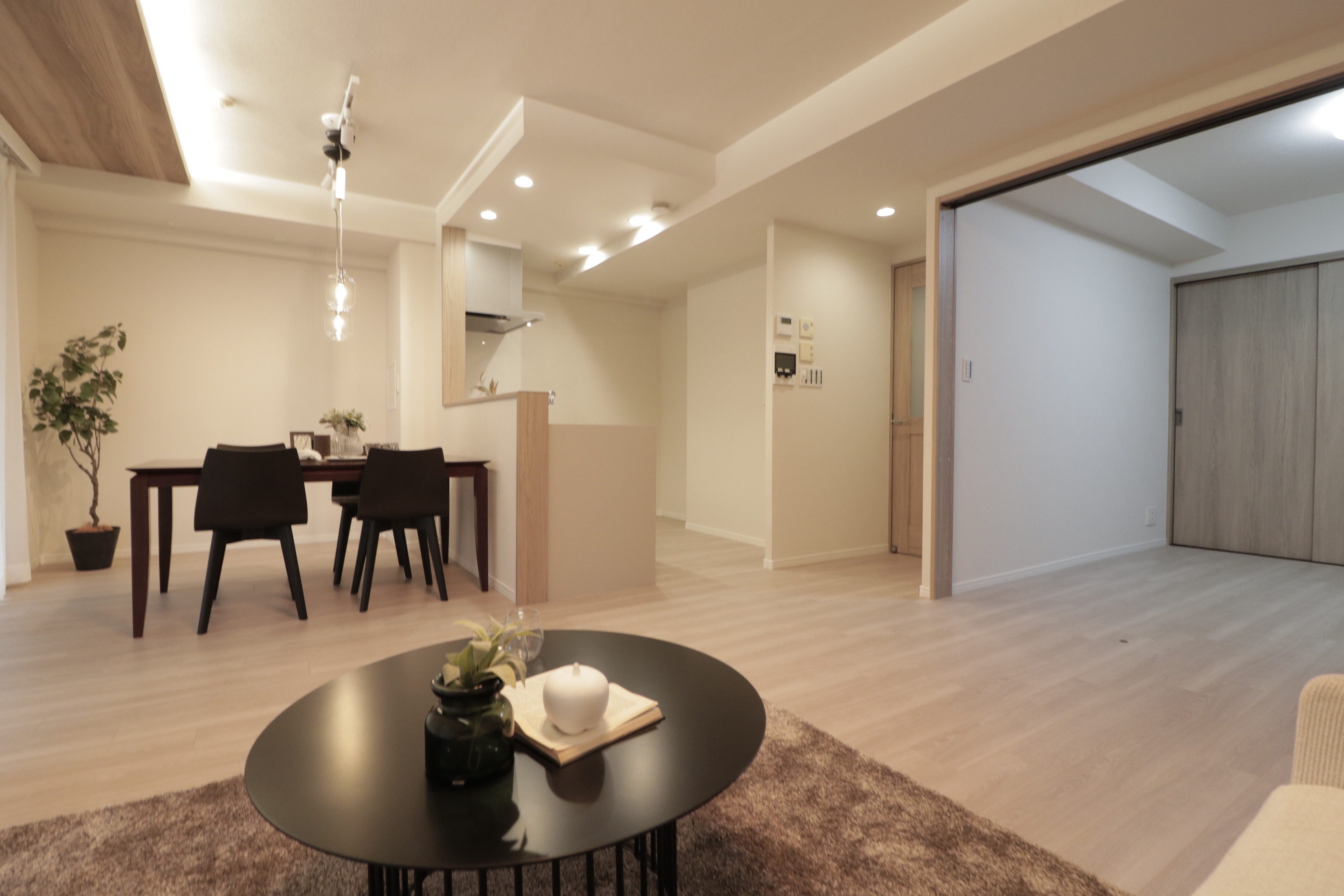 サンメゾン枚方朝日丘かえで館１Fの魅力は  4月16日リノベーション工事完了物件を紹介の画像