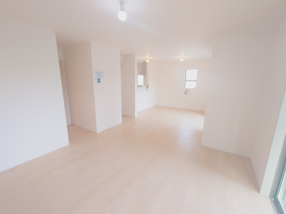 【価格変更】伊勢原市上粕屋の新築戸建て｜バス停徒歩1分＆長期優良住宅の画像