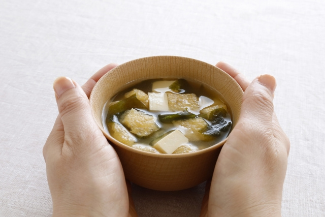 物価高でも栄養は妥協しない！高齢の親に教えたい「コスパ抜群」タンパク質・カルシウム補給術の画像
