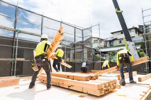 不動産価格高騰時期に住宅購入は迷う？買うか待つか判断のポイントの画像