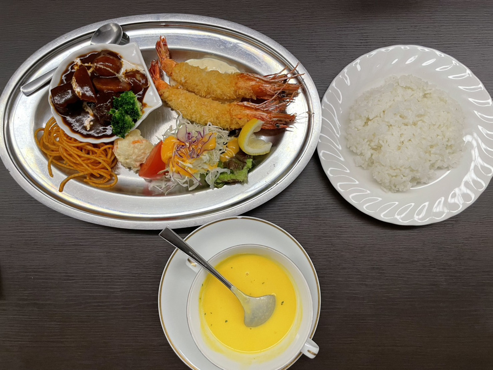 【神戸・御影】御影公会堂食堂の名物オムライスとAコースランチを徹底レビュー｜六甲道からも行ける名店の画像