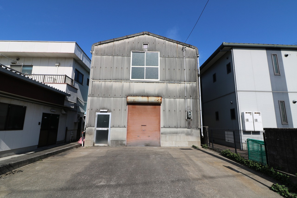 【中川区川前町の売倉庫】の画像