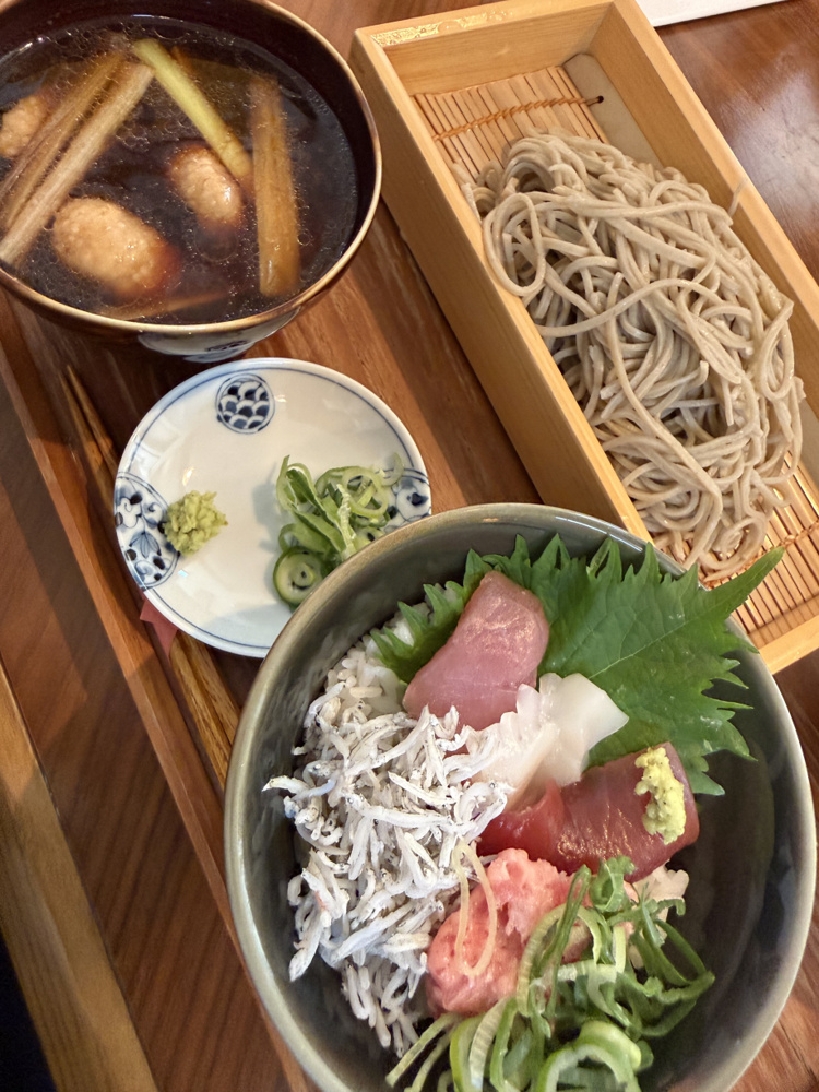 ハラハラドキドキ会長との初食事⁉⁉　お蕎麦屋編の画像