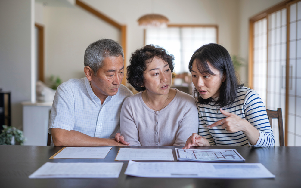 二世帯住宅の実家売却はどう進める？方法と親子で失敗を防ぐ進め方を解説の画像