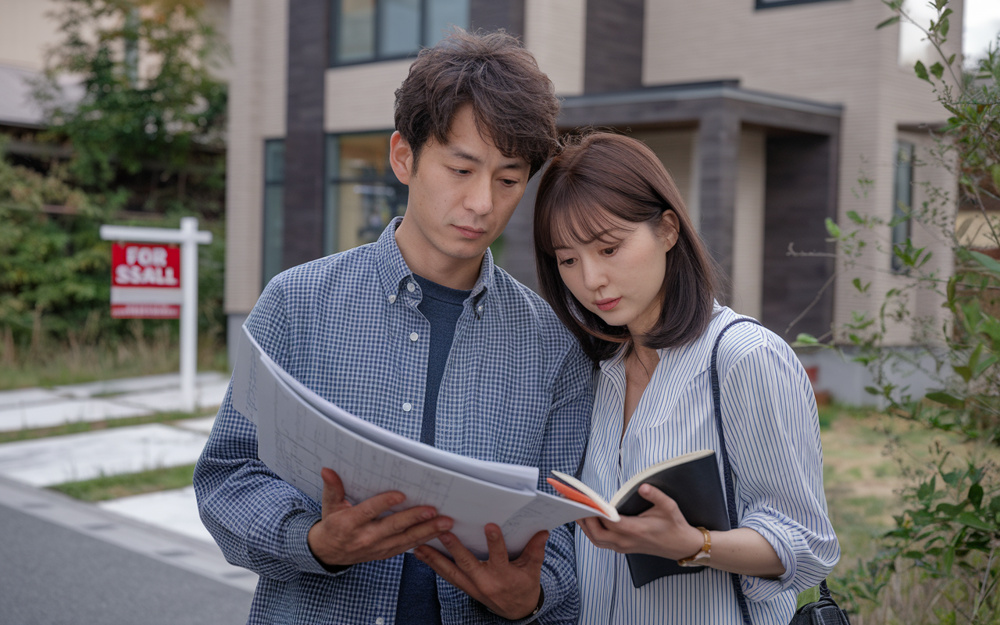 住宅と土地の買い時はいつ？金利と市場動向のチェックポイントを解説の画像