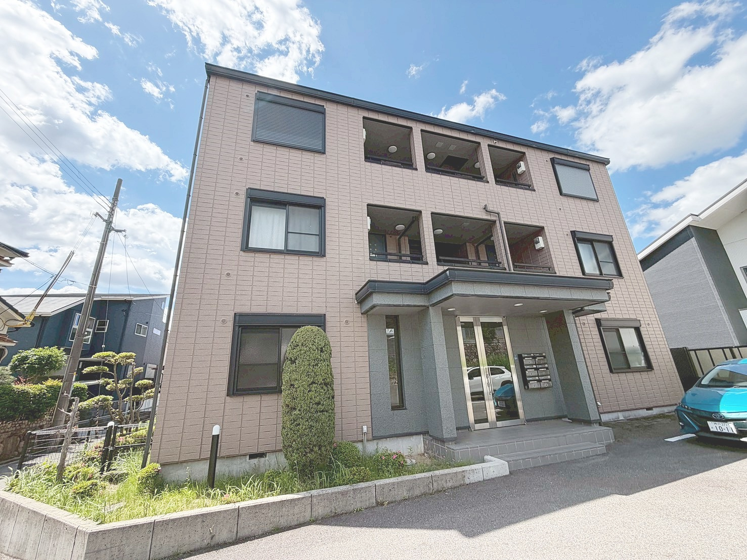 旭化成施工✨リフォーム済みの綺麗な2LDKが宝塚駅近に登場！の画像