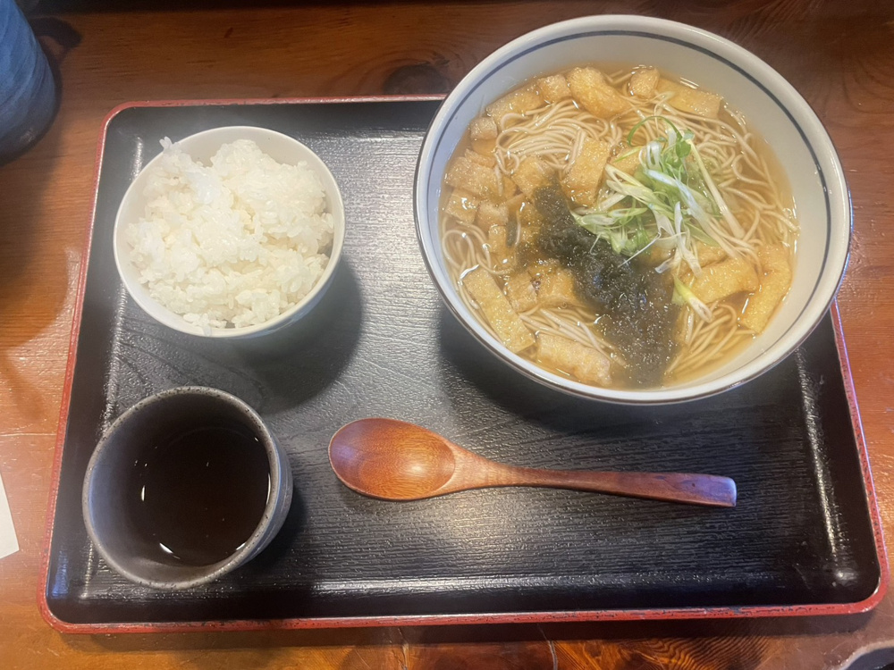 【新在家・六甲道ランチ】居酒屋 大学の“きざみそば”が渋くてうまい｜昔ながらの落ち着く昼ごはんの画像
