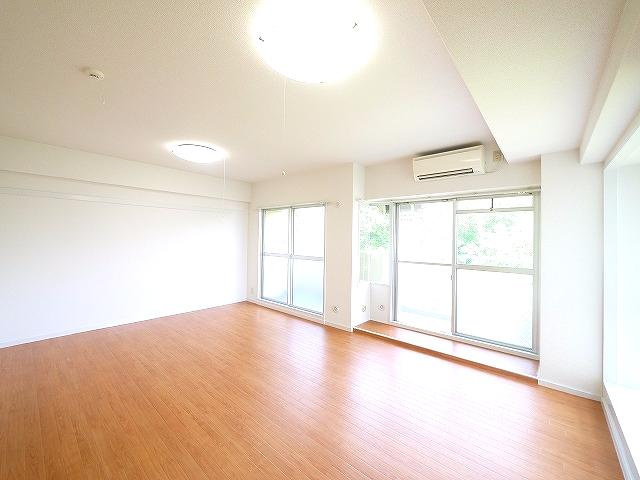 三和平城グランドパレスの画像