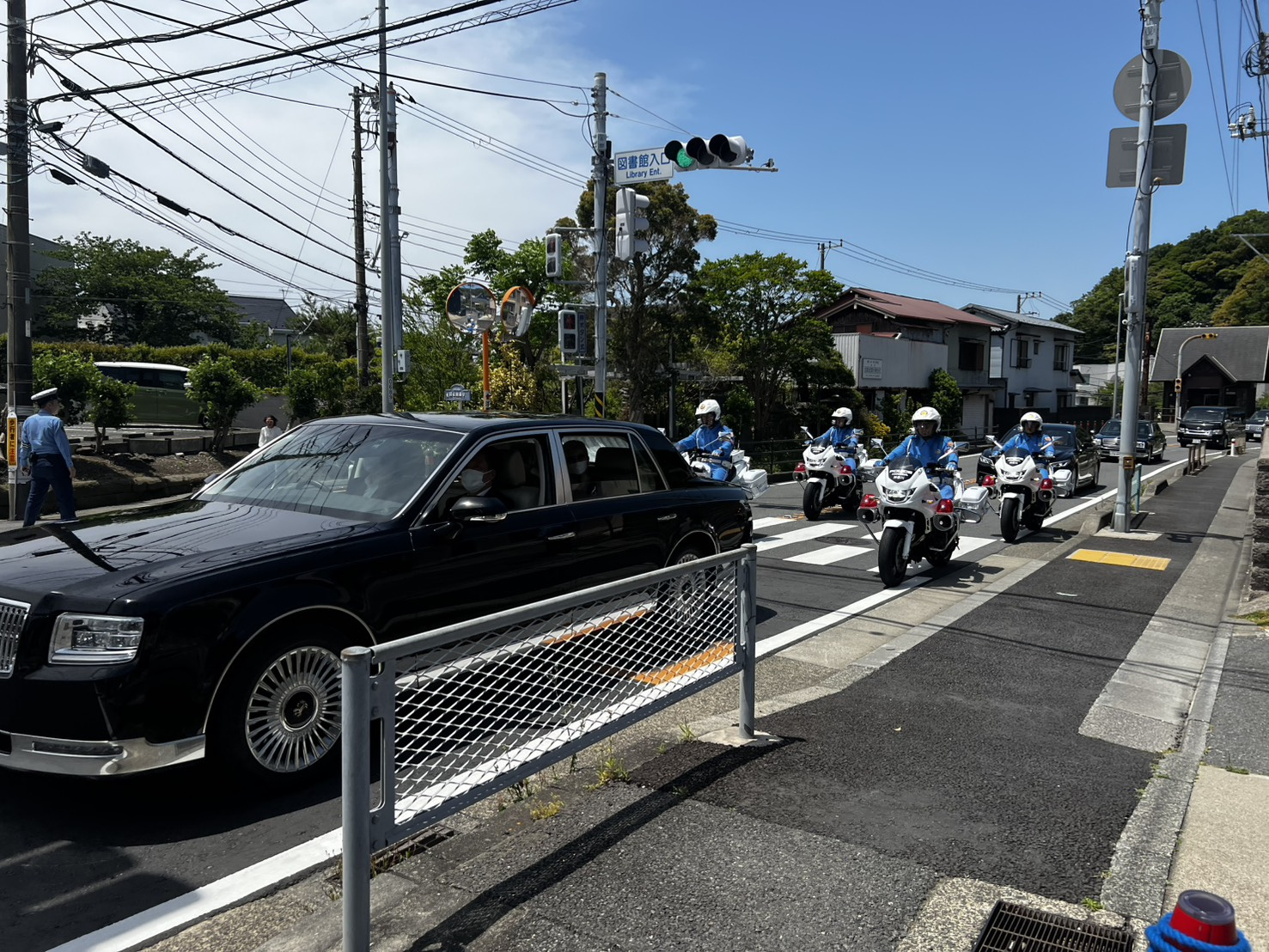 上皇様が葉山にお越しになりましたの画像