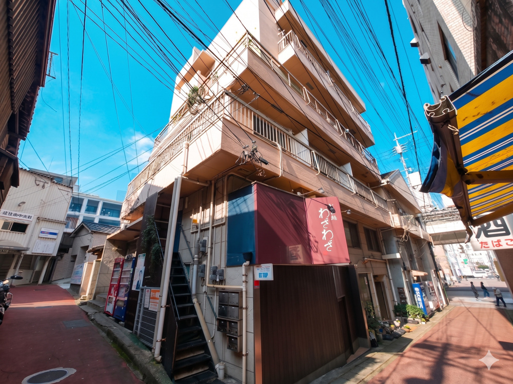 【物件紹介 No.5】佐世保中央駅すぐそば＆アーケード隣接！都市ガス・オートロック完備の1K「前田ビル」の画像