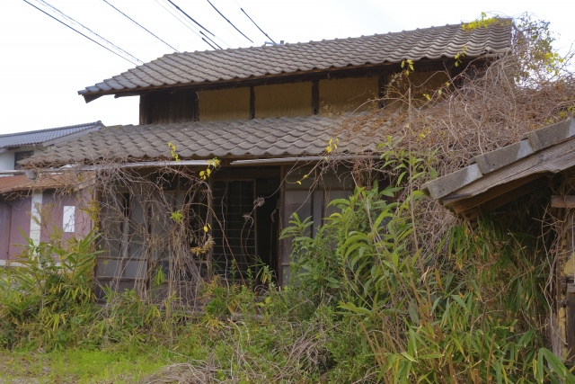 八戸市で築40年以上の古家付き土地とは？そのまま売るメリットデメリットを解説の画像