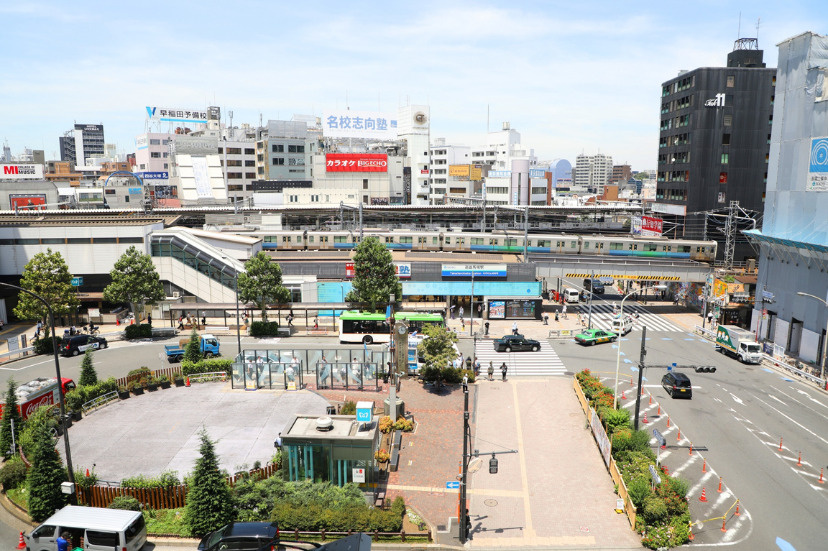高田馬場駅周辺の様子