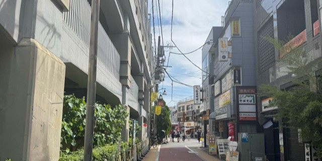 学芸大学駅の風景