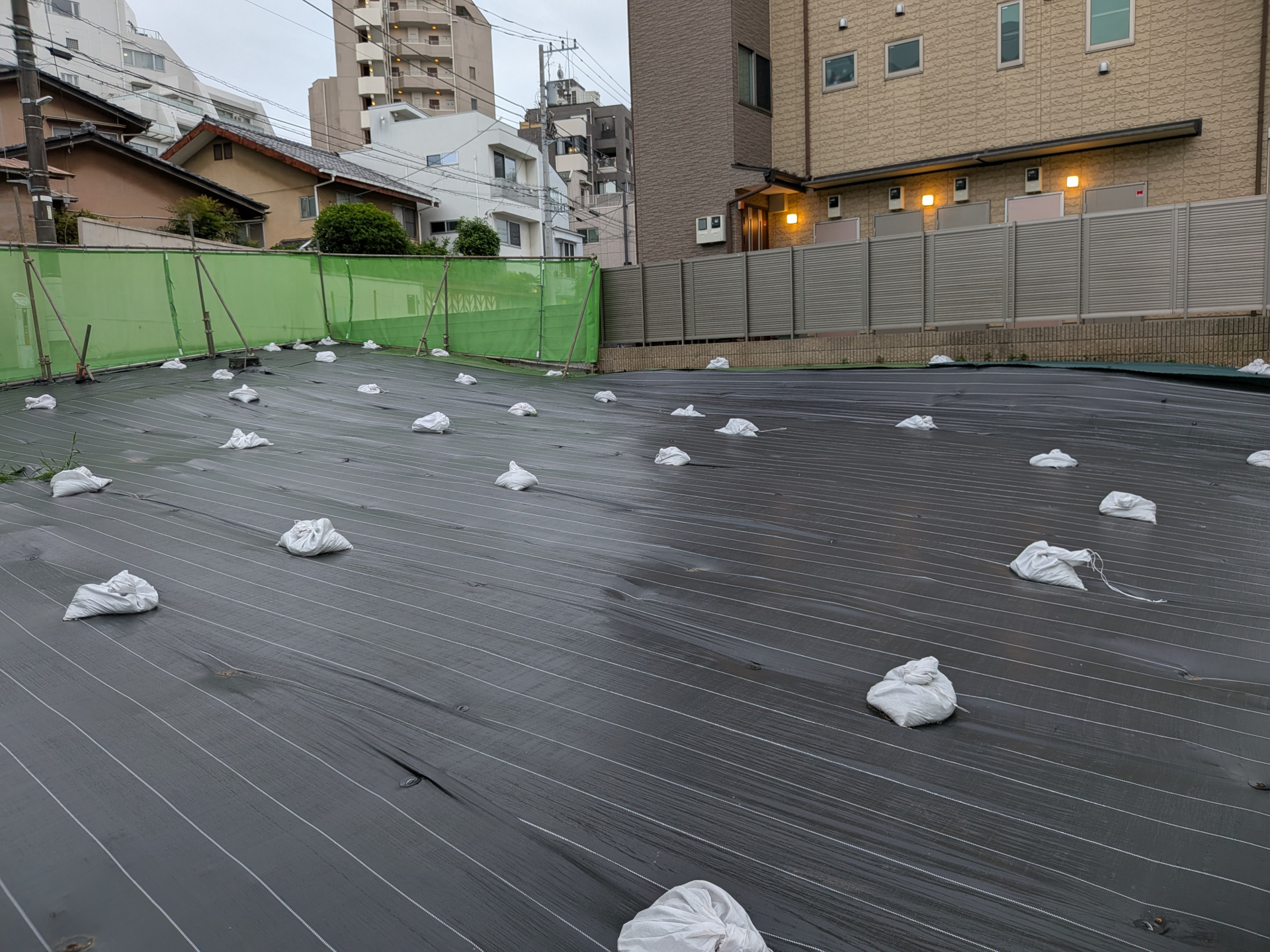 不動産売却前に更地と固定資産税を整理！相続土地の負担と売却判断のポイントを解説の画像