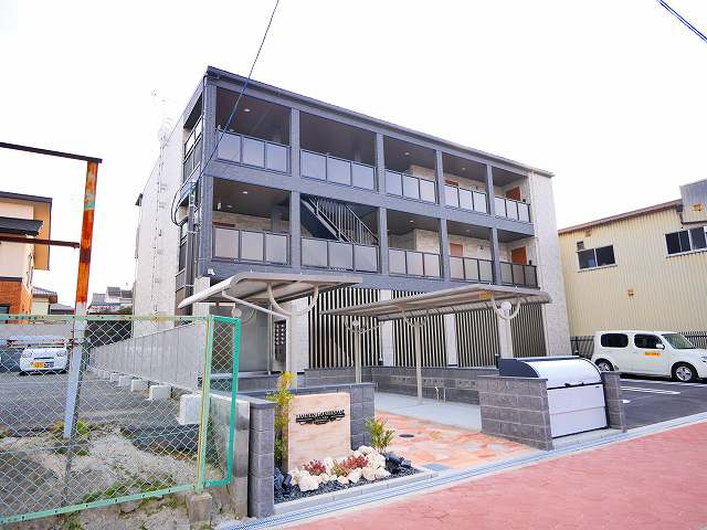 リエゾン学園前の外観写真
