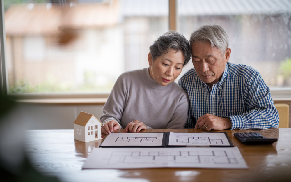 空き家の売却は老後の住み替えに有効？安心できる資金計画の立て方を解説の画像